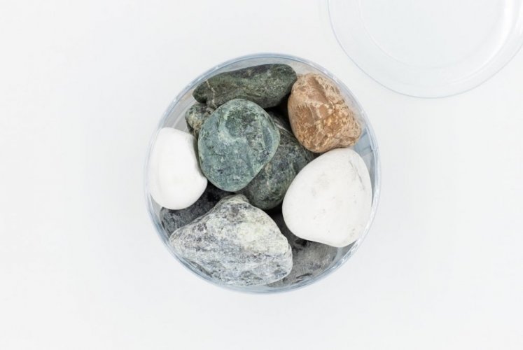 Mix okrasných kamenů 30-60mm, dóza 1,5l (cca 2kg)