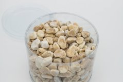 Mramorový oblázek, Sienská žlut 15-25mm, dóza 1,5l (cca 2kg)