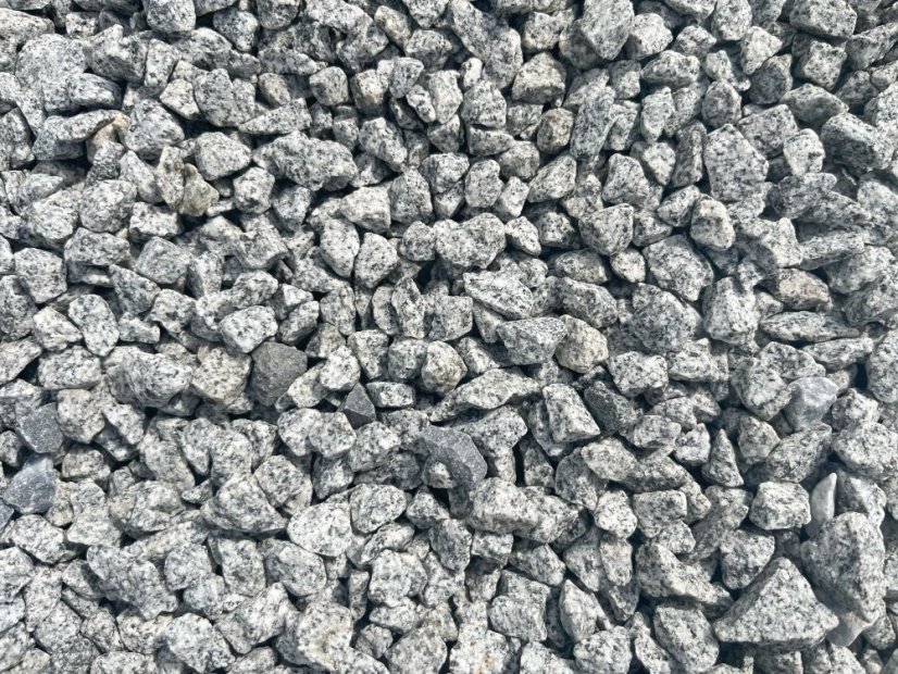 Granitová drť, Sůl a pepř, více frakcí - Frakce: 25-50 mm, 25 Kg