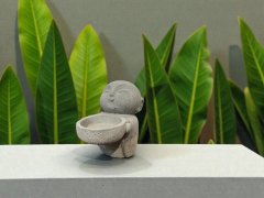 Svícen VENI PURE na čajovou svíčku Buddha - betonový