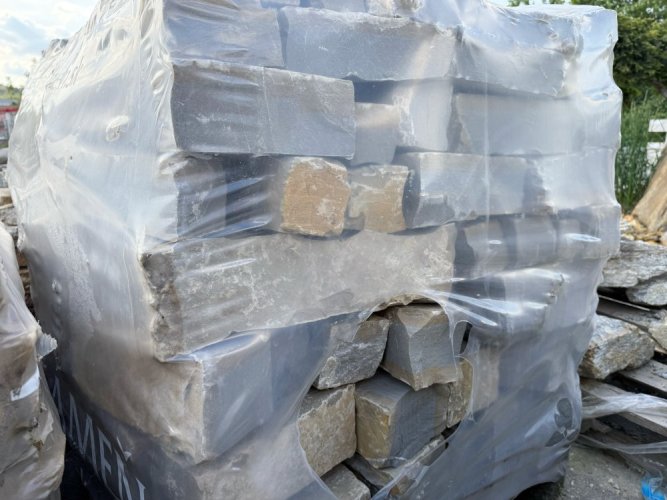 Pískovec Sekaný Hranol - zdění, 7-15 cm, paleta