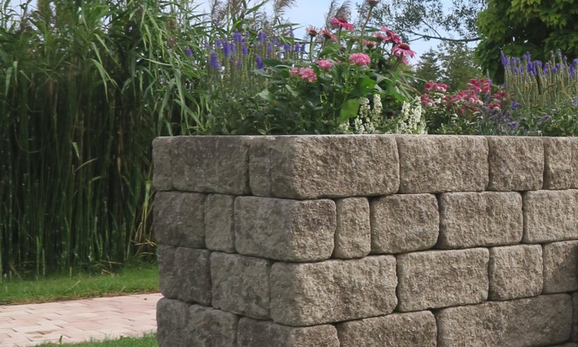 Betonový zdící kvádr Gutshof ŠM12, bosovaný, 15cm, více barev