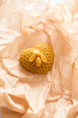 Svíčka ze včelýho vosku VENI PURE - srdíčko