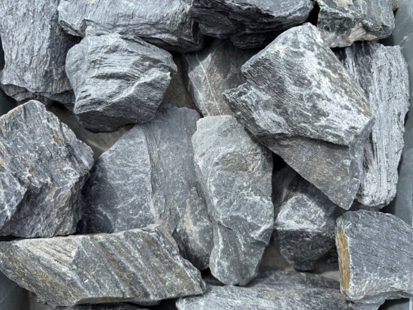 Břidlice drť černá s leskem fylit | 60-250mm - bag (1tuna)