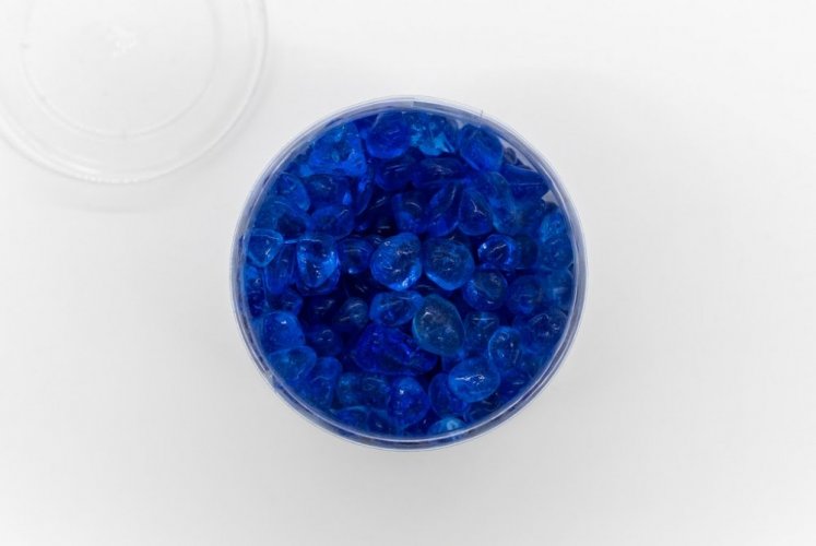 Skleněná drť, Zářivě modrá 4-8 mm, dóza 0,4l (cca 0,4kg)