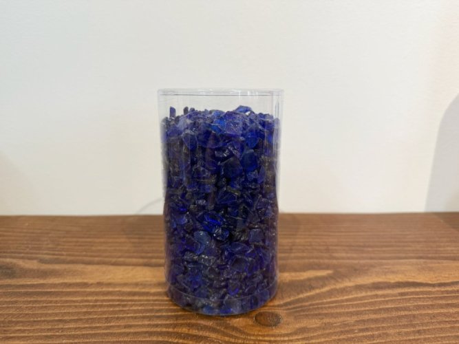 Skleněná drť, Zářivě modrá 4-8 mm, dóza 0,8l (cca 0,8kg)