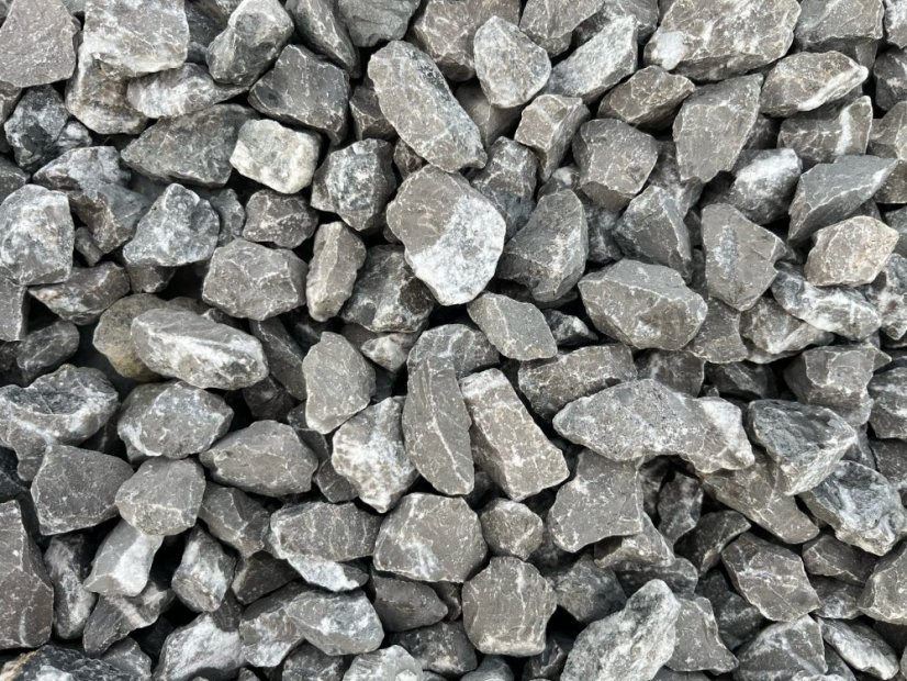 Mramorová drť, Šedo bílá, více frakcí - Frakce: 25-50 mm, 25 Kg