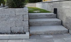 Betonový kvádrový schod Gutshof, štípaný, 100x40x15cm, více barev