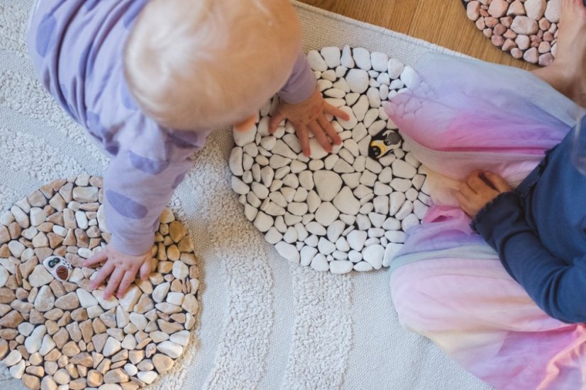 Masážní kamenná deska  - dětská, mramor Thassos bílý,  kruh průměr 27 cm